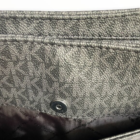 Michael Kors Jet Set Travel Black Crossbody bag